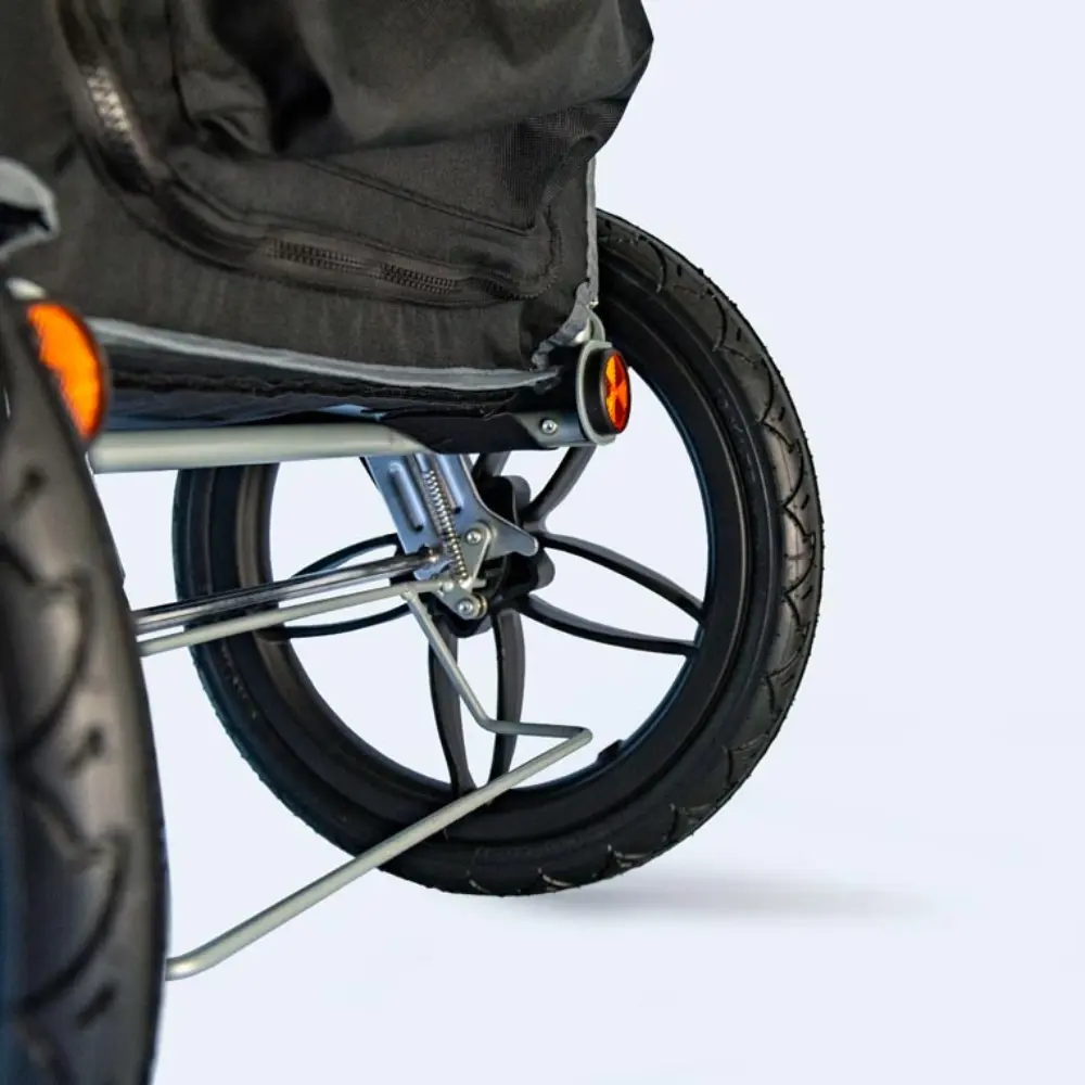 InnoPet® Sporty Trailer EVR Hundebuggy schwarz - Hinterrad mit Rektoren