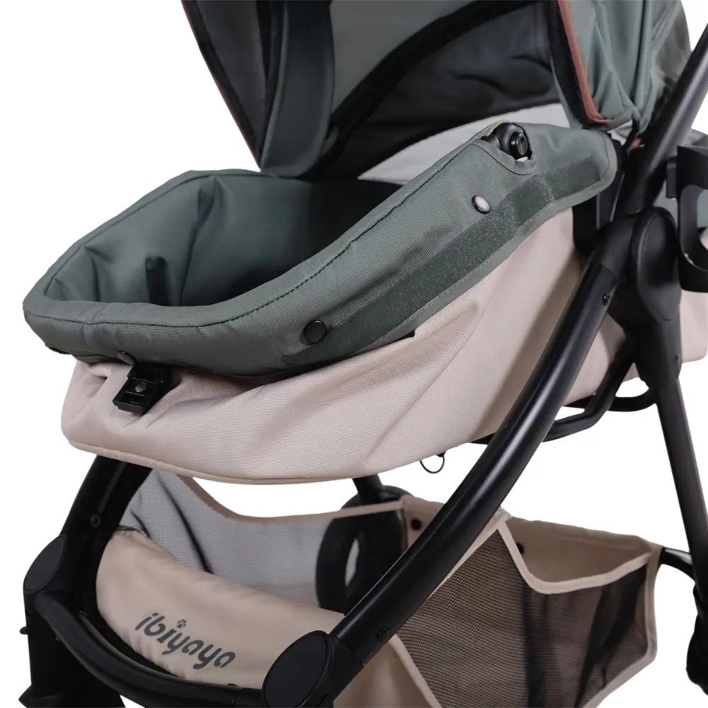 Ibiyaya® Retro Luxe Soft Sage Hundebuggy salbeigrün Liegefläche
